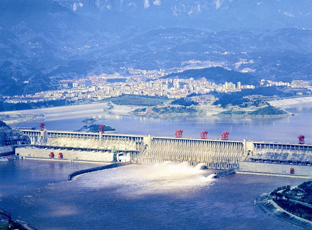  “與愛同行 惠游湖北” 三峽大壩“展大國(guó)重器 揚(yáng)愛國(guó)情懷“